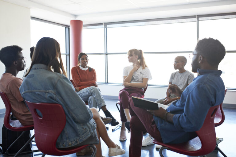 How to Become an Industrial-Organizational Psychologist: A Step-By-Step Guide